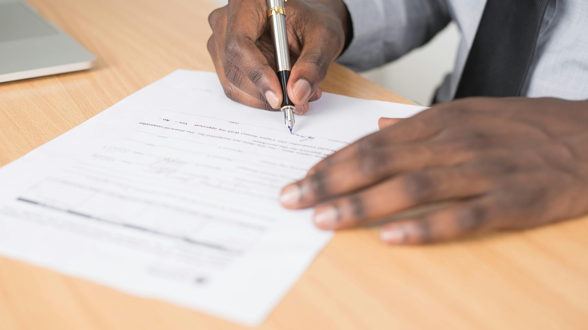 How Florida Boards Vet a Contractor Before Signing